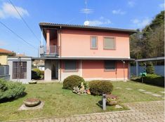 Villa en venta en SOMMA LOMBARDO (VA)